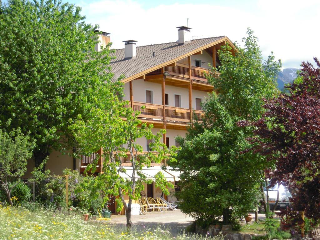 Albergo Bellaria Carano  Bagian luar foto